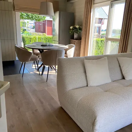 Chalet Eau Vive Maaseik